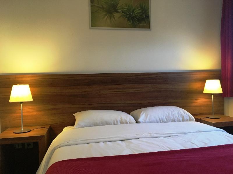 Appart'Hotel Victoria Garden Pau Luaran gambar